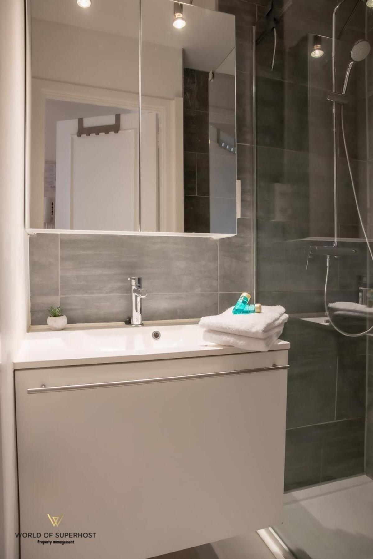 With Gorgeous Sea Views * Ostend