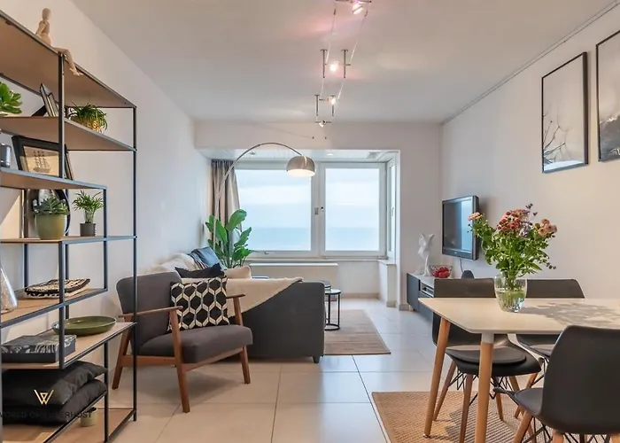 Nice Apartment With Gorgeous Sea Views
